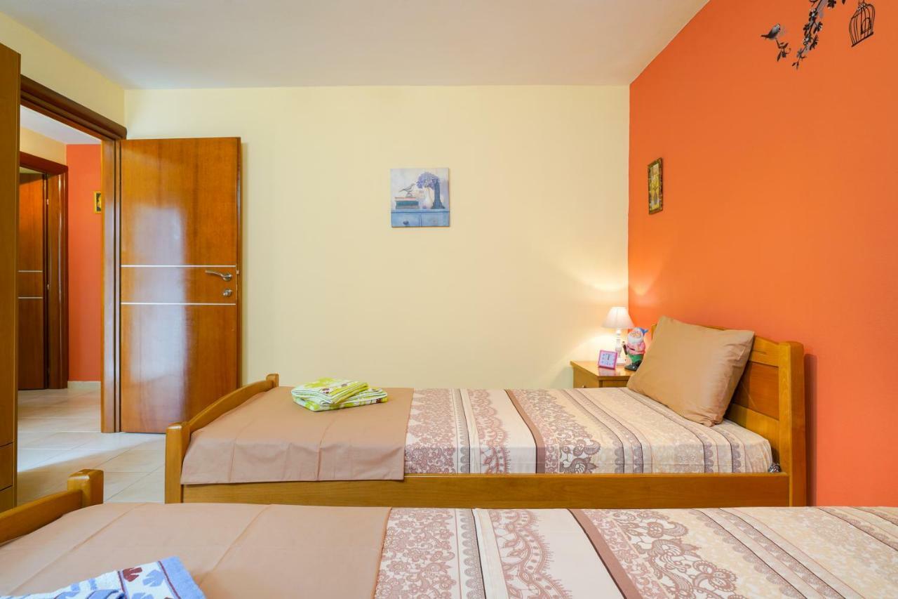 Thomas Apartments Skála Marión Bagian luar foto